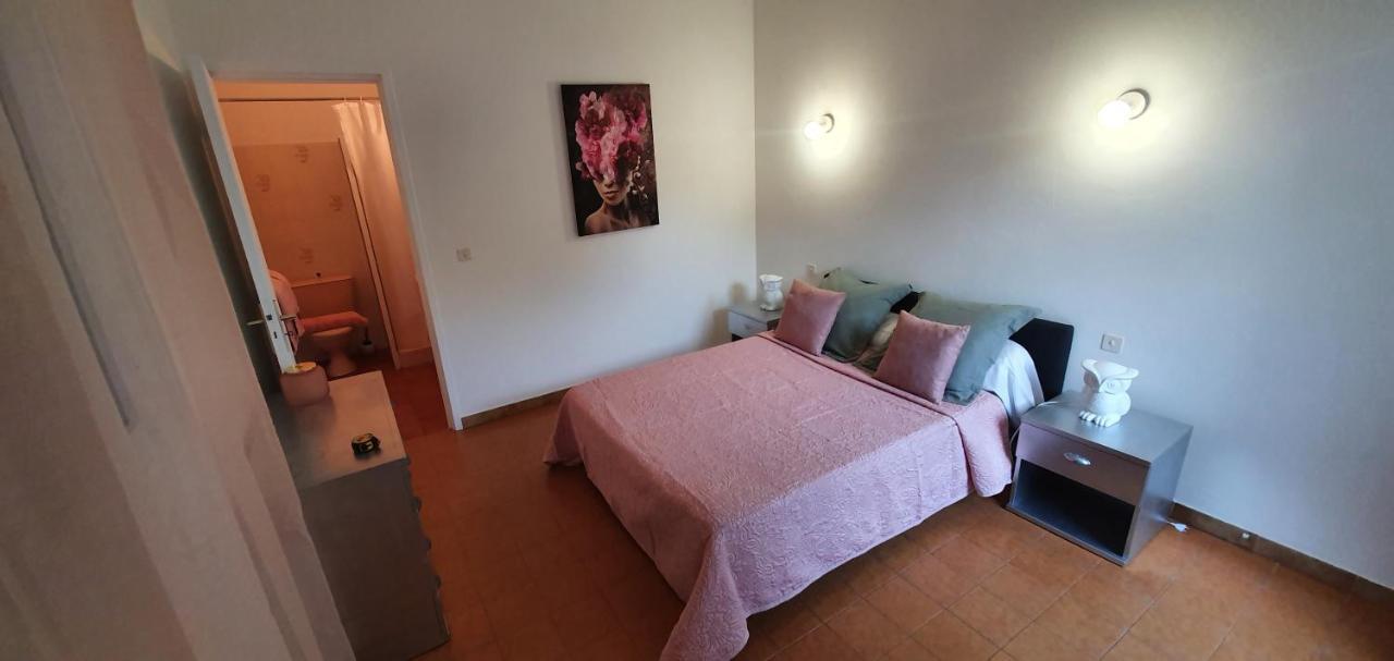 Chez Isabelle Bed & Breakfast Luri ภายนอก รูปภาพ