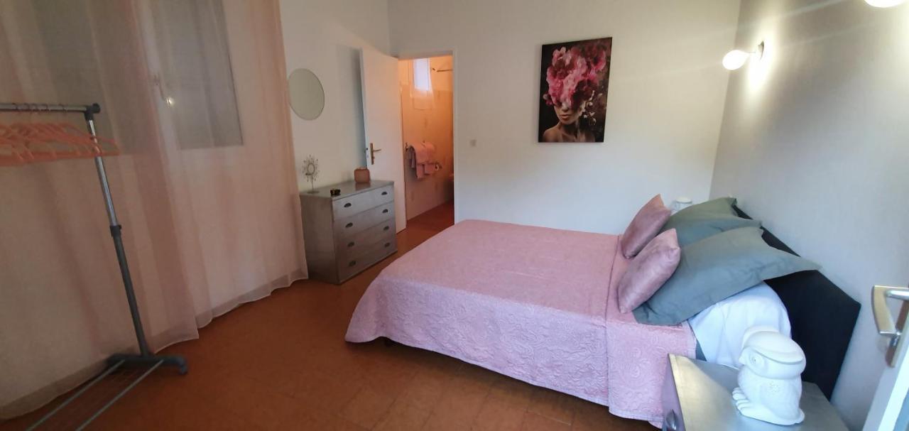 Chez Isabelle Bed & Breakfast Luri ภายนอก รูปภาพ