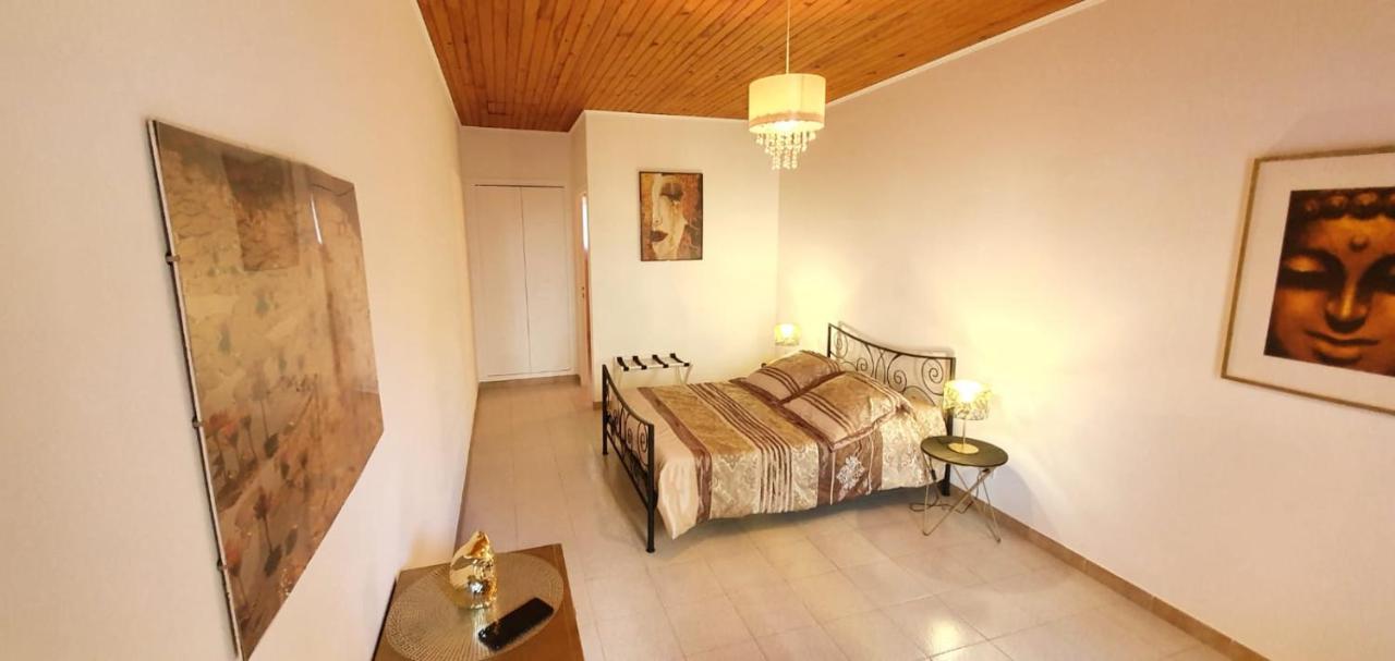 Chez Isabelle Bed & Breakfast Luri ภายนอก รูปภาพ